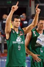 Marco CARRARETTO saluta i supporters