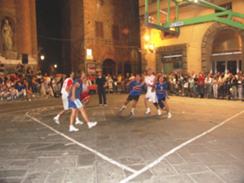Memorial CECCHERINI  dispitato nel centro della citt�