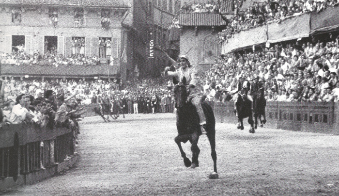 Il video del Palio del 2 luglio 1958