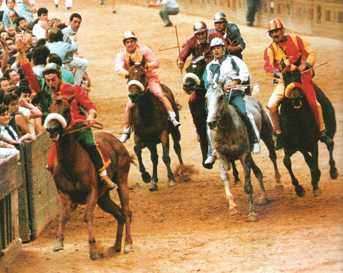Il video del Palio del 2 luglio 1986
