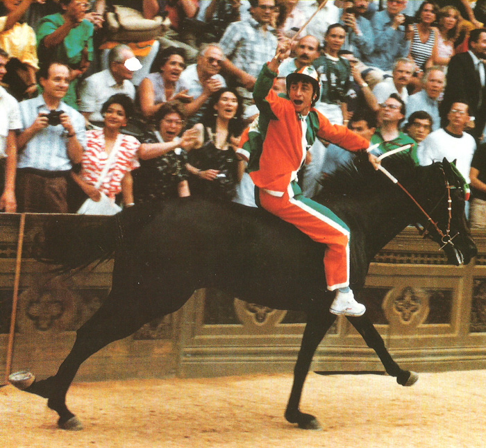 Il video del Palio del 2 luglio 1987