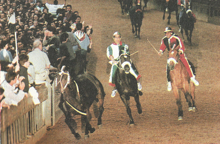 Il video del Palio del 2 luglio 1989