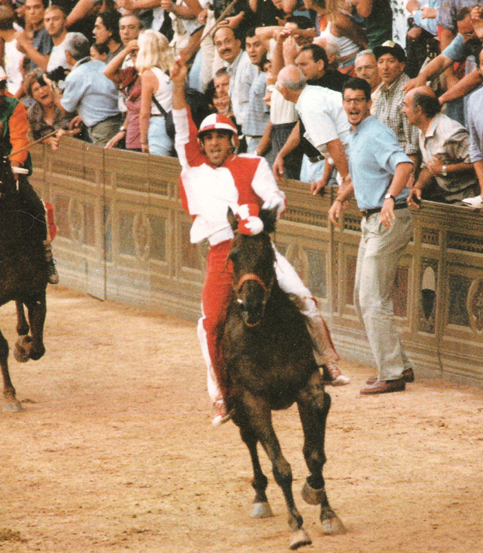 Il video del Palio del 16 agosto 1997