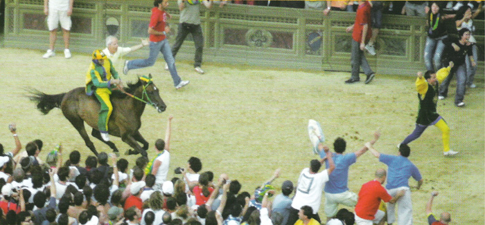 Il video del Palio del 2 luglio 2005