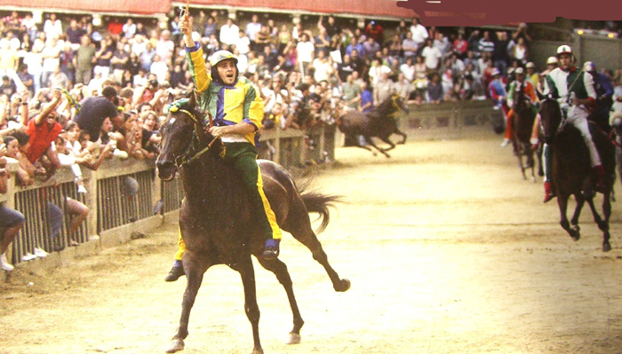 Il video del Palio del 16 agosto 2008