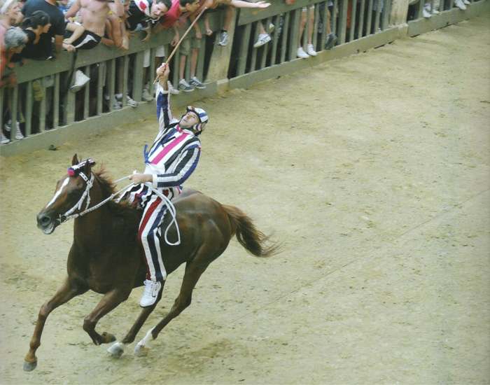 Il video del Palio del 2 luglio 2008
