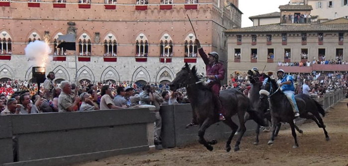 Il video del Palio del 2 luglio 2015