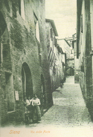 Siena, via della Fonte